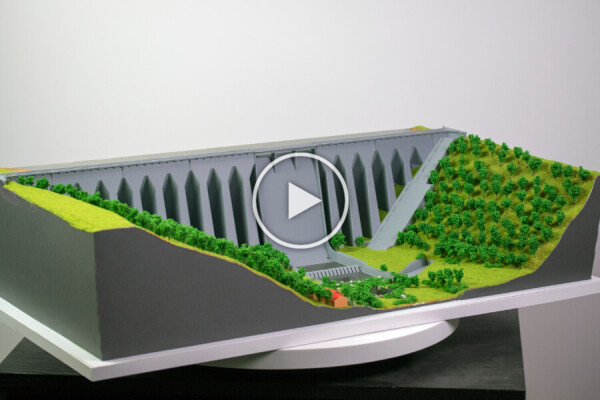 Maquette d'un barrage hydroélectrique